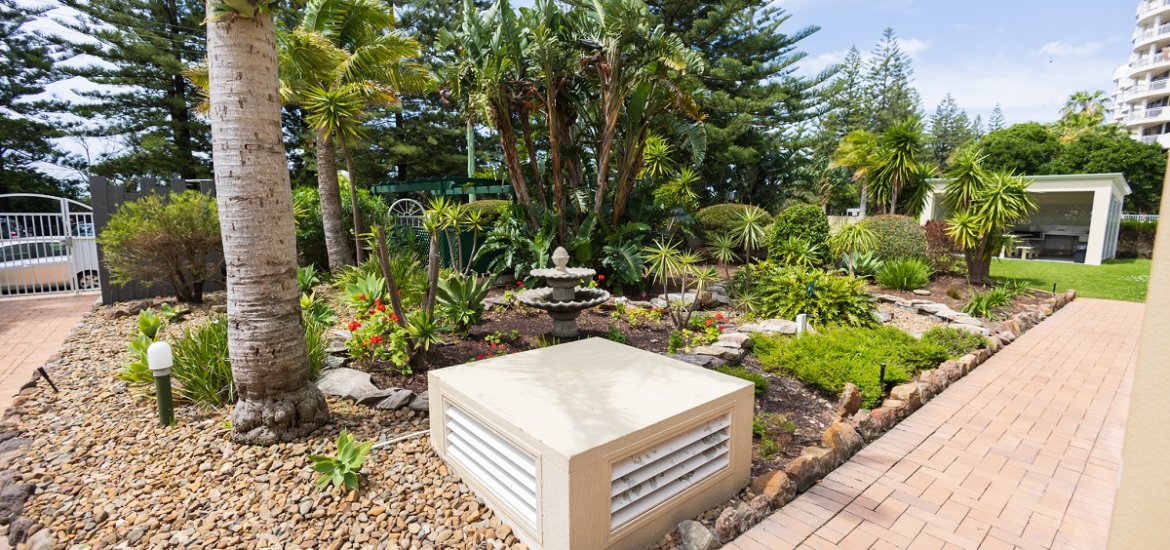 Burleigh Surf Apartments 7